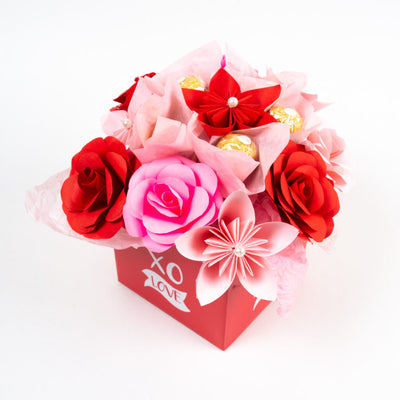 Origami Star Red and Pink Chocolate Flower Bouquet in Posy Box – Gift, Anniversary, Birthdays